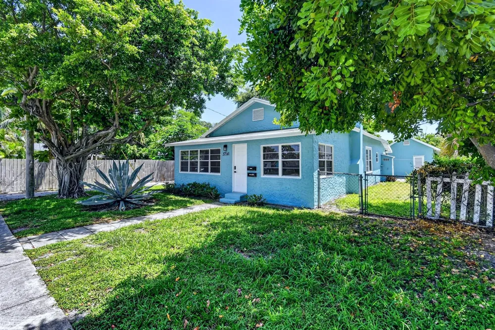 3714 Henry Avenue West Palm Beach, FL 33405