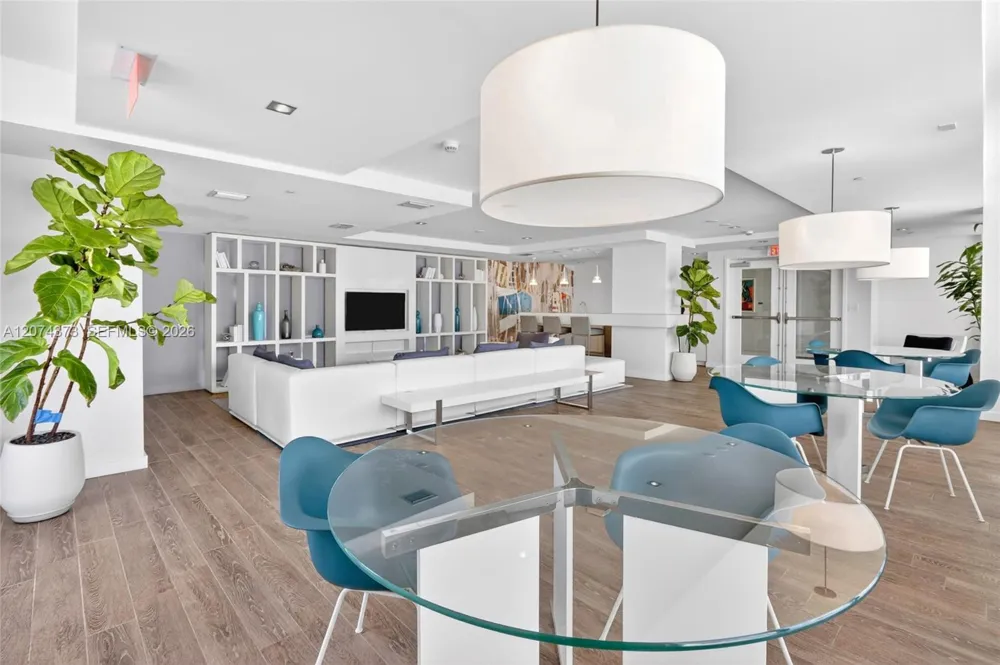 4250 Biscayne Blvd #808 Miami, FL 33137