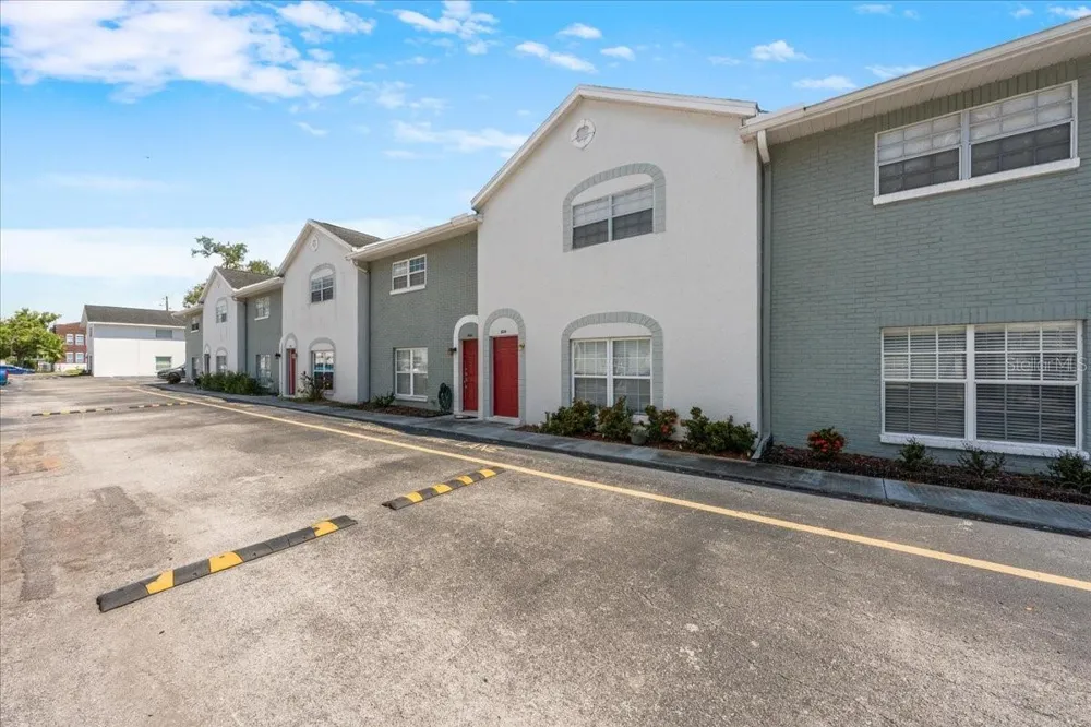 5644 TOWNHOUSE DRIVE New Port Richey, FL 34652
