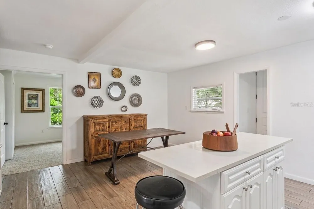 809 GRANDVIEW AVENUE Altamonte Springs, FL 32701