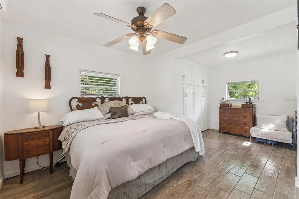 809 GRANDVIEW AVENUE Altamonte Springs, FL 32701