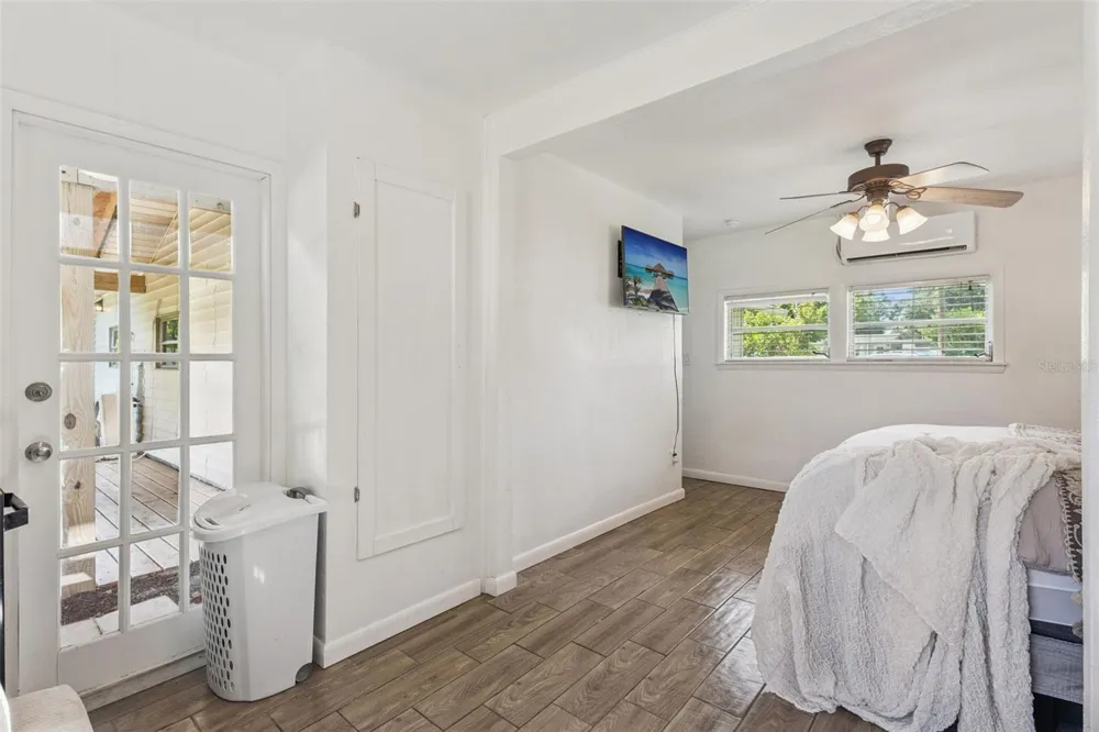 809 GRANDVIEW AVENUE Altamonte Springs, FL 32701