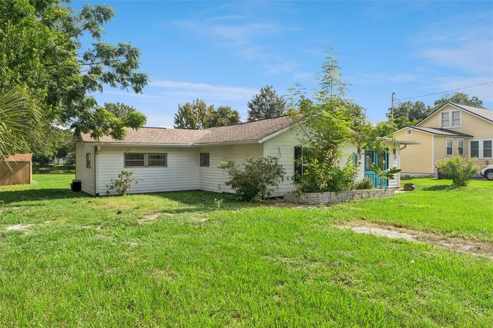 809 GRANDVIEW AVENUE Altamonte Springs, FL 32701