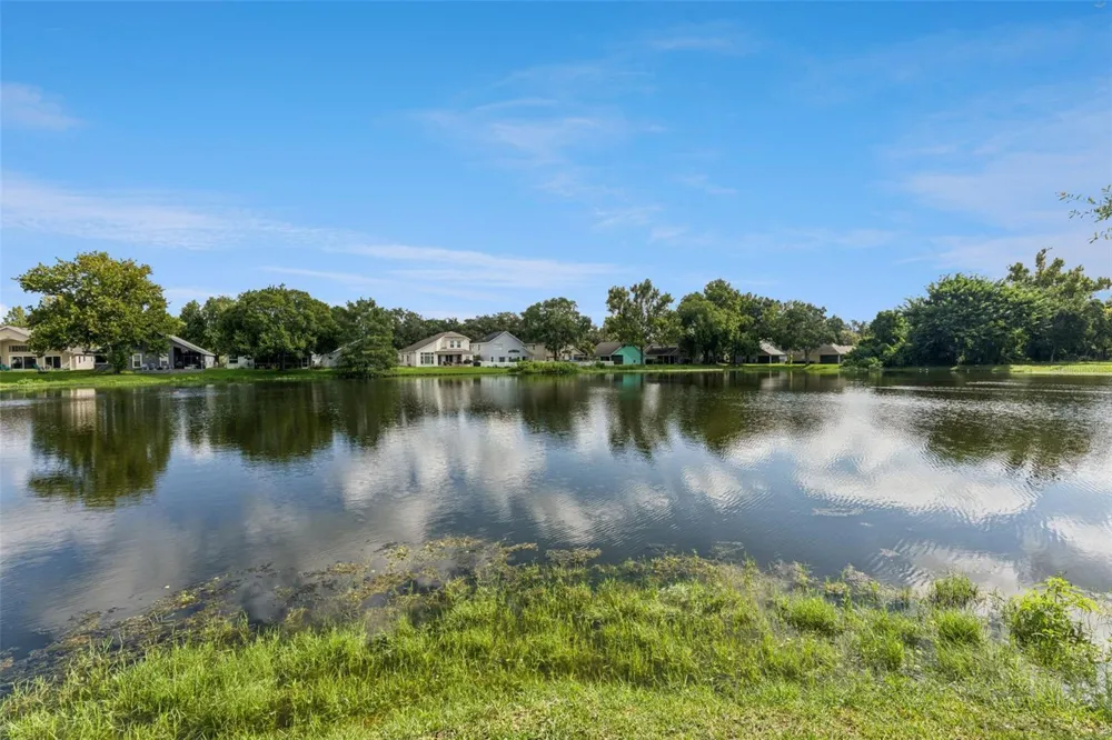 809 GRANDVIEW AVENUE Altamonte Springs, FL 32701