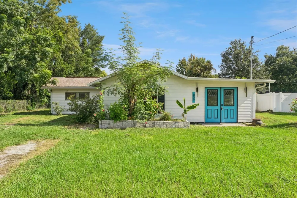 809 GRANDVIEW AVENUE Altamonte Springs, FL 32701