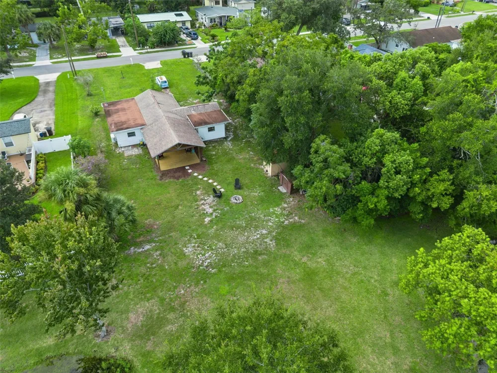 809 GRANDVIEW AVENUE Altamonte Springs, FL 32701