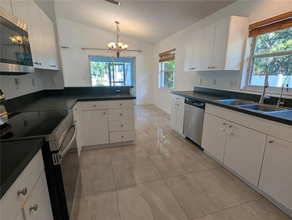 4557 WORCESTER ROAD Sarasota, FL 34231