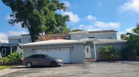 205 W AMELIA AVENUE #B