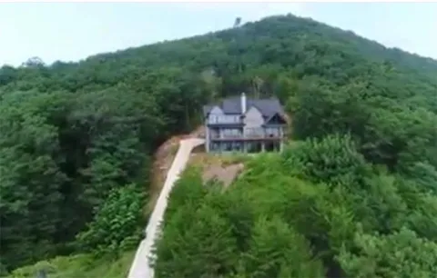 1088 Sharp Mountain Parkway