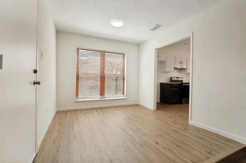 502 Brian Drive Grand Prairie, TX 75052