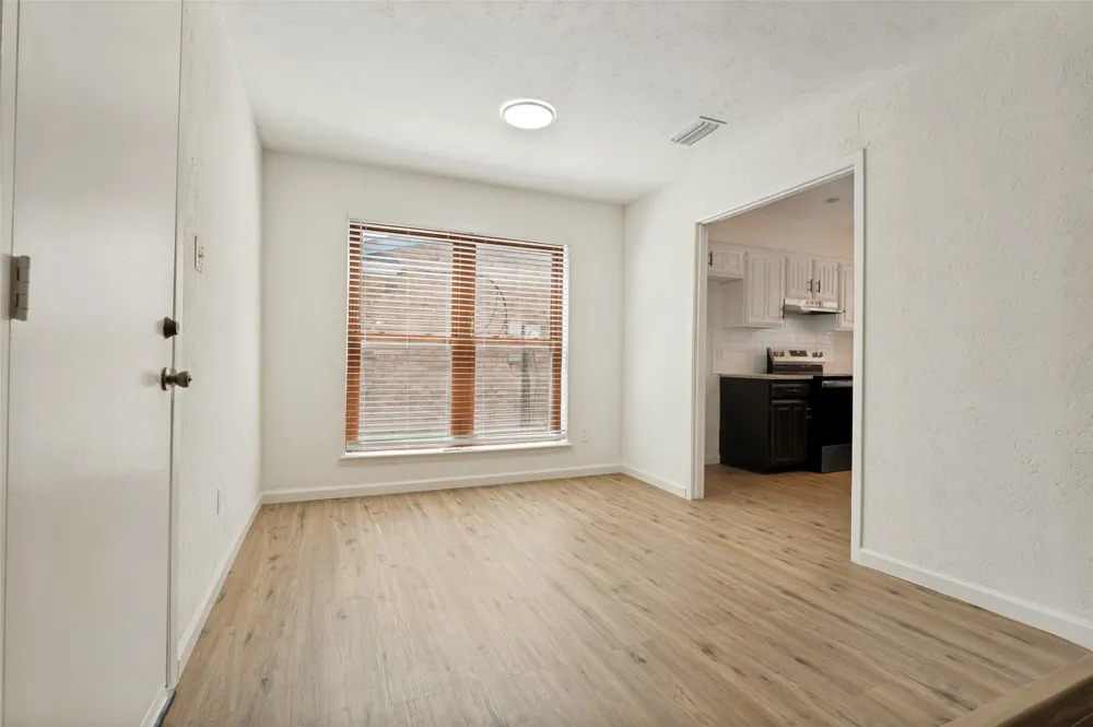 502 Brian Drive Grand Prairie, TX 75052
