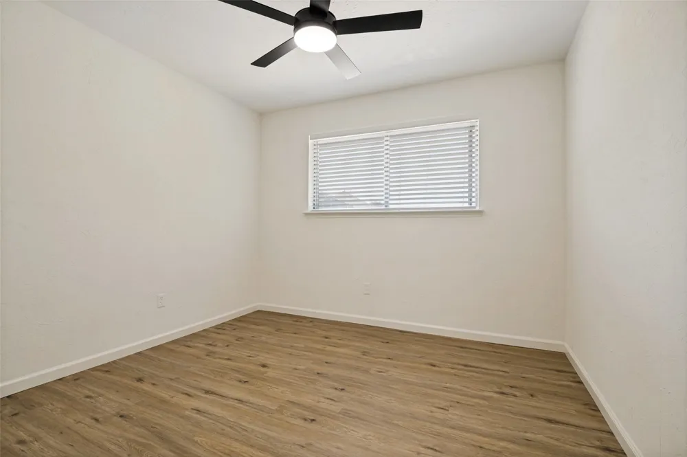 502 Brian Drive Grand Prairie, TX 75052