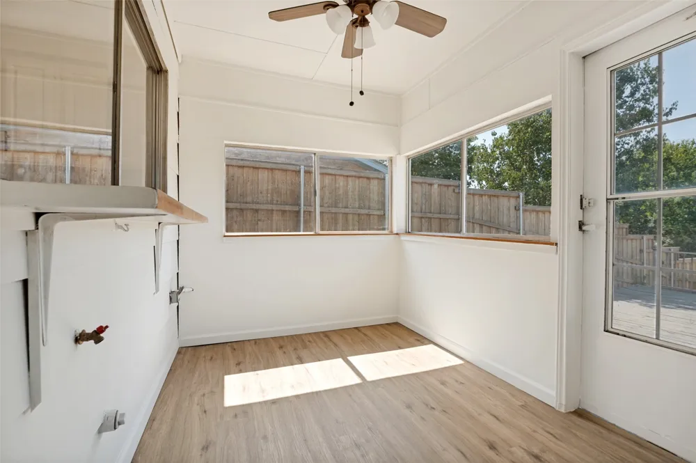 502 Brian Drive Grand Prairie, TX 75052