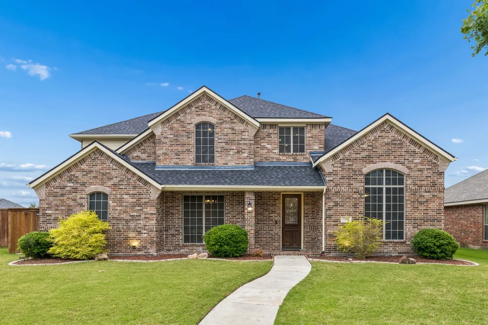 7109 New Bury Court Rowlett, TX 75089