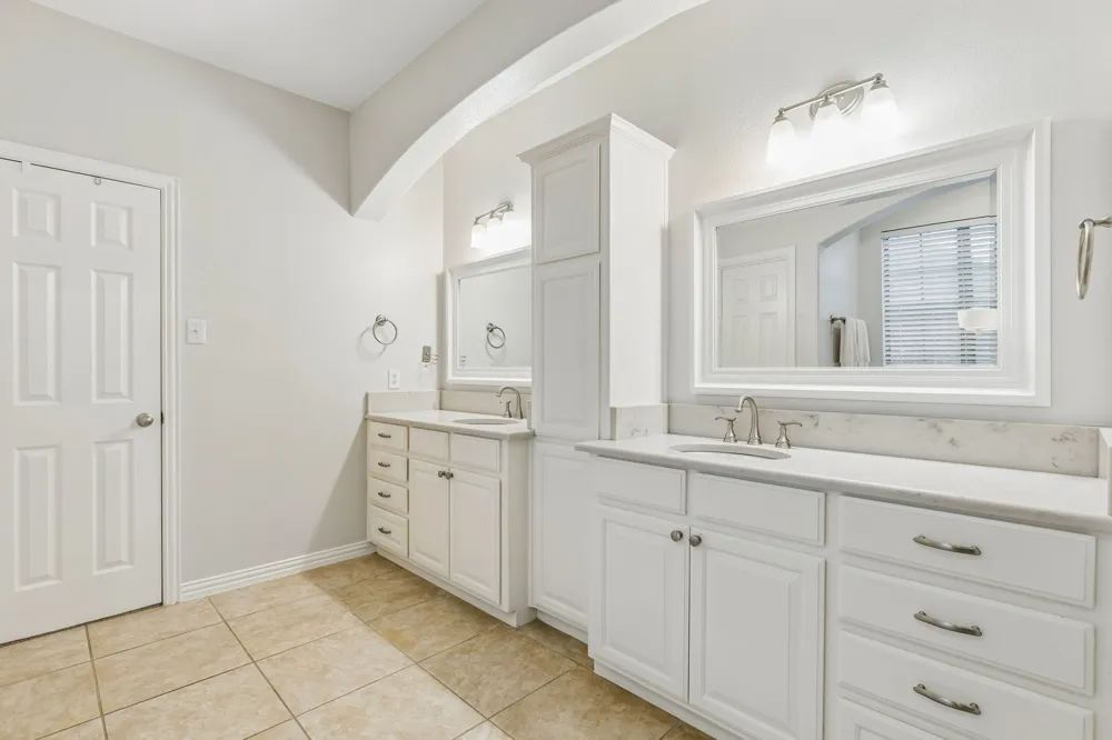 7109 New Bury Court Rowlett, TX 75089