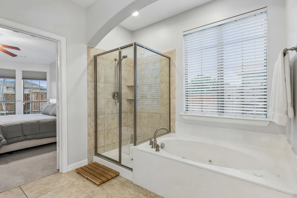 7109 New Bury Court Rowlett, TX 75089