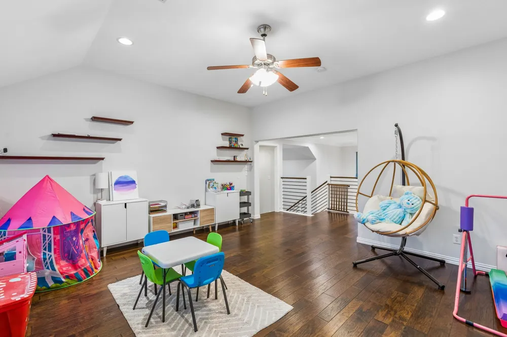 7109 New Bury Court Rowlett, TX 75089