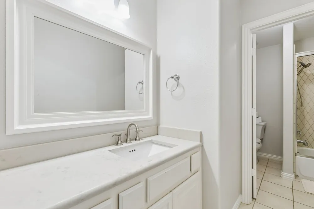 7109 New Bury Court Rowlett, TX 75089