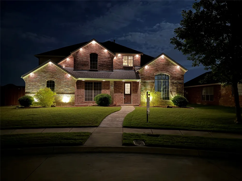 7109 New Bury Court Rowlett, TX 75089