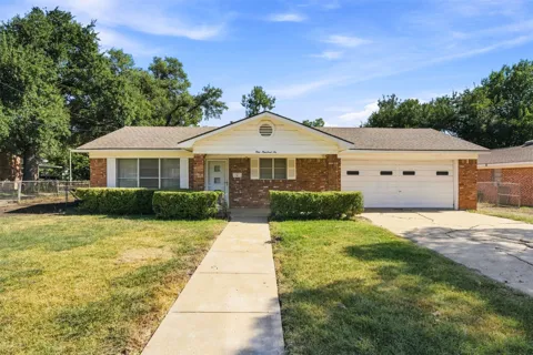 106 Royal Drive