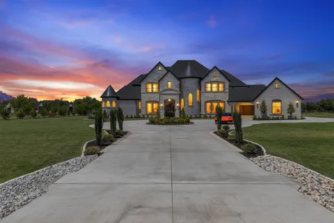 1850 New Castle Court