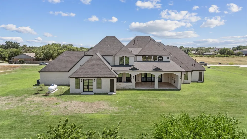 1850 New Castle Court Lucas, TX 75002