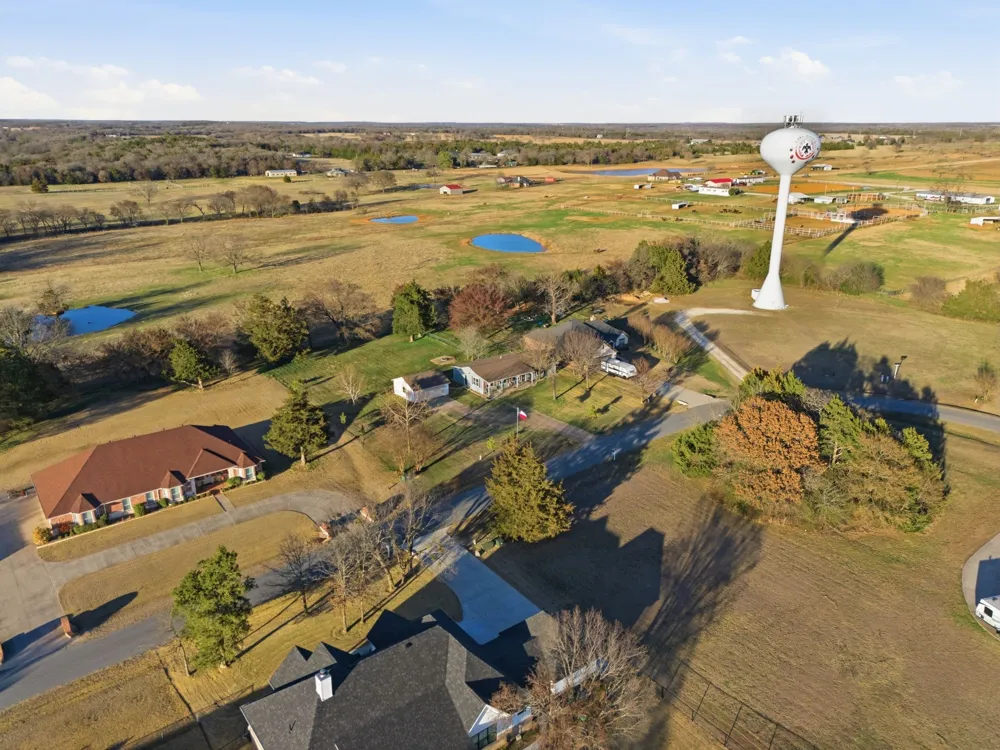 Mohave Drive E Gainesville, TX 76240