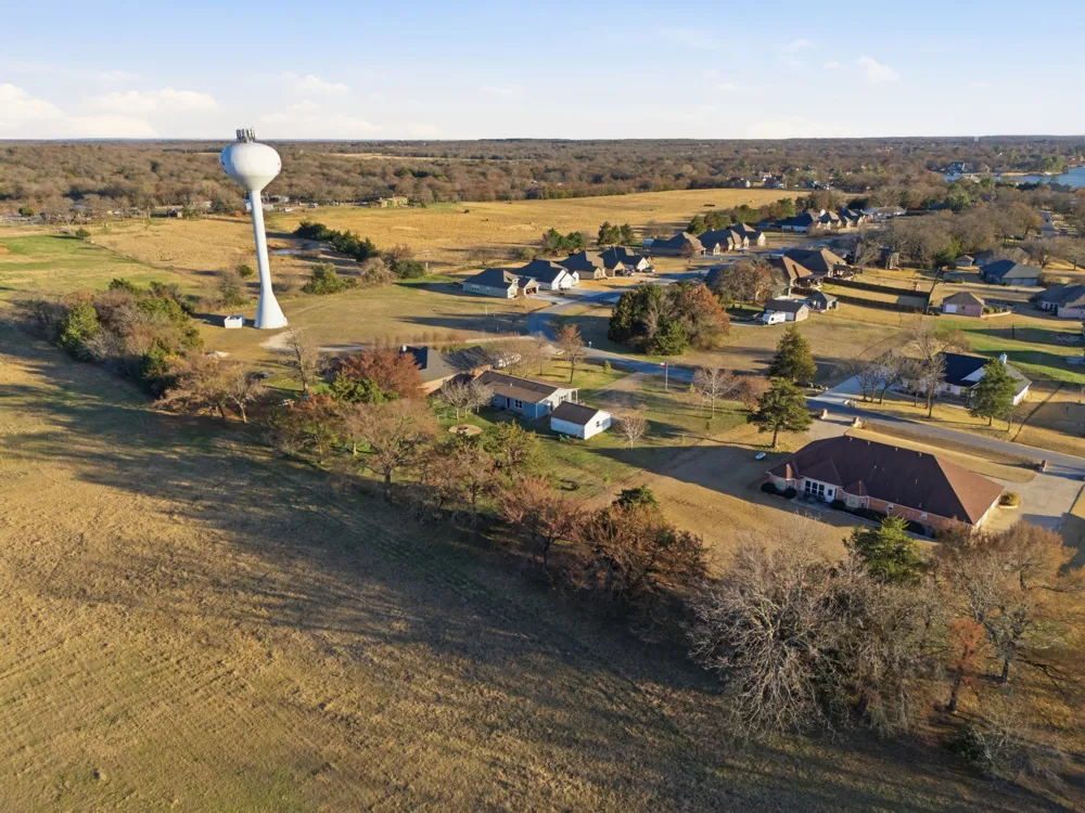 Mohave Drive E Gainesville, TX 76240