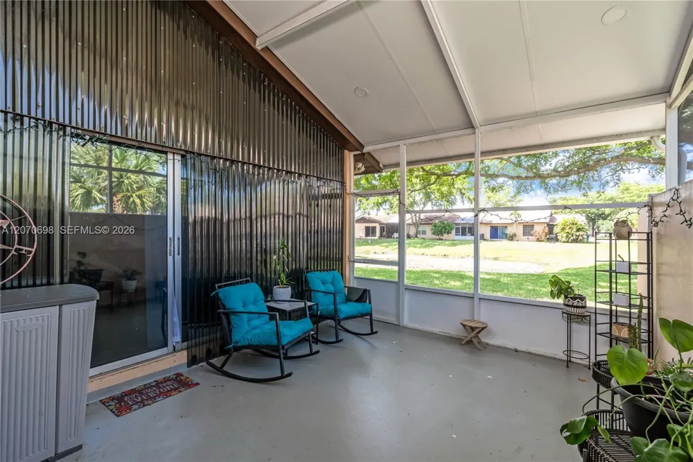9291 E Elm Ln Miramar, FL 33025