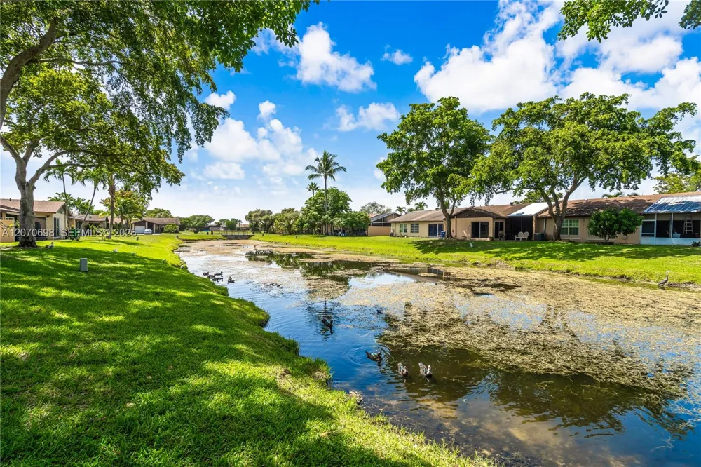 9291 E Elm Ln Miramar, FL 33025