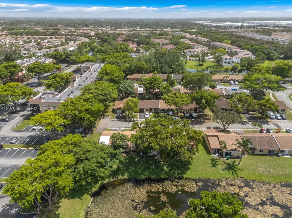 9291 E Elm Ln Miramar, FL 33025