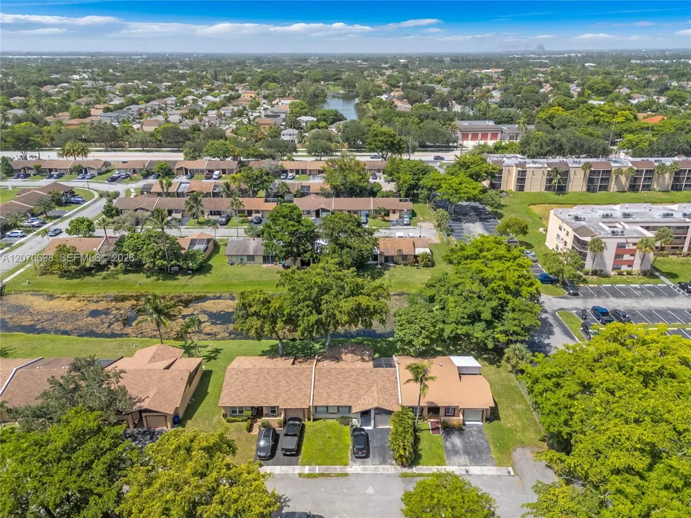 9291 E Elm Ln Miramar, FL 33025