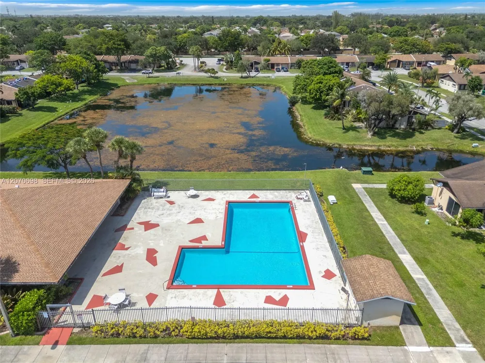 9291 E Elm Ln Miramar, FL 33025