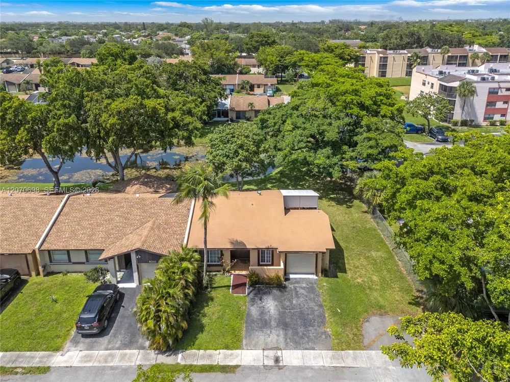 9291 E Elm Ln Miramar, FL 33025