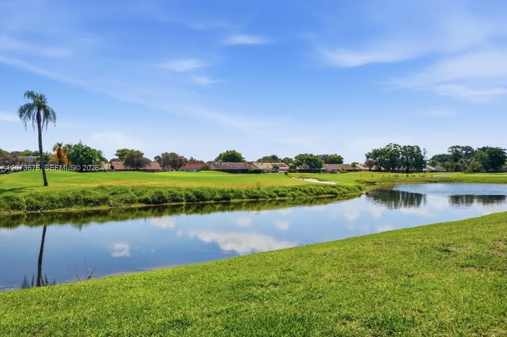 7460 Woodmont Ter #101 Tamarac, FL 33321
