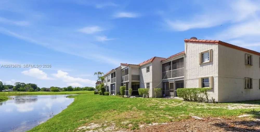 7460 Woodmont Ter #101 Tamarac, FL 33321