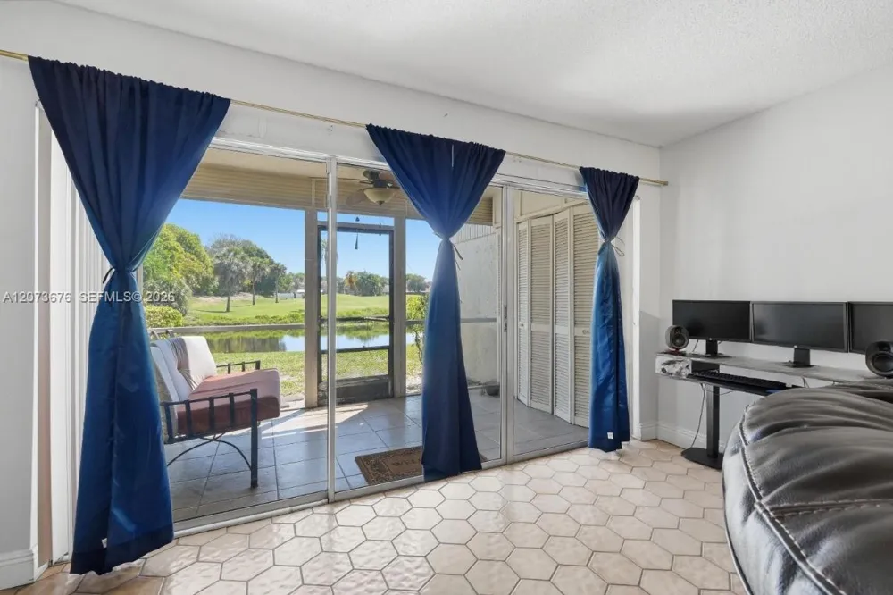 7460 Woodmont Ter #101 Tamarac, FL 33321