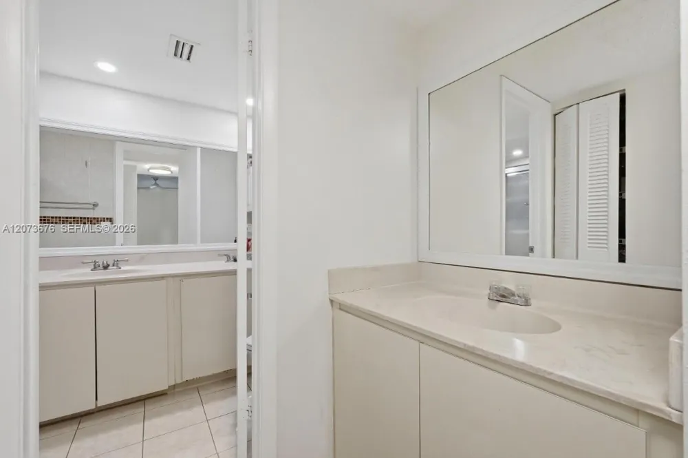 7460 Woodmont Ter #101 Tamarac, FL 33321