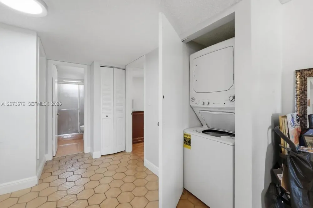 7460 Woodmont Ter #101 Tamarac, FL 33321