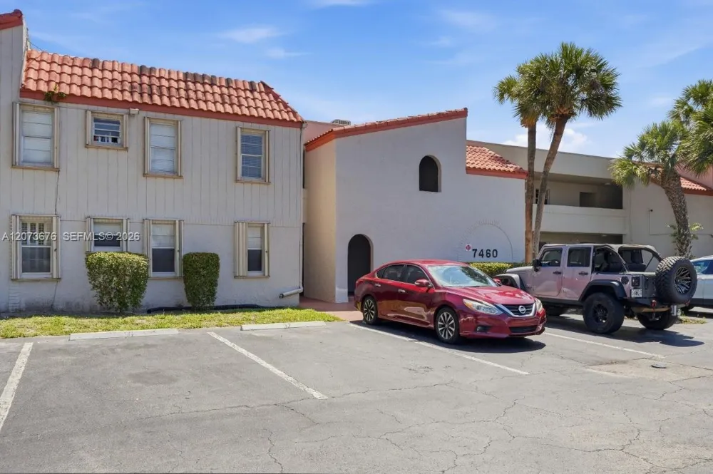 7460 Woodmont Ter #101 Tamarac, FL 33321