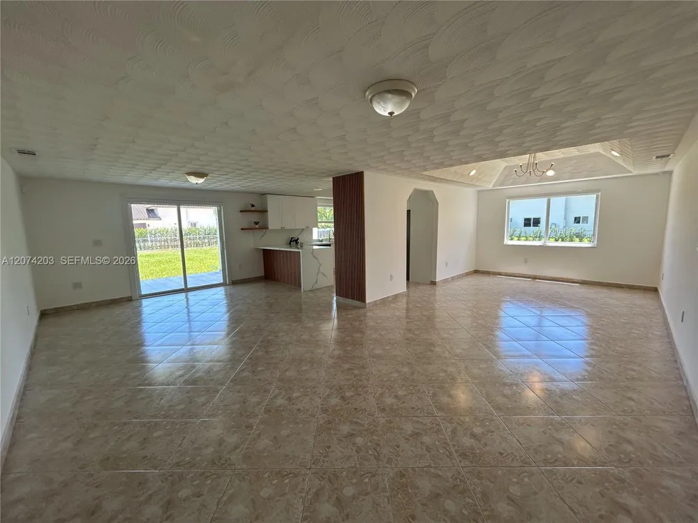 6611 SW 99th Ave Miami, FL 33173