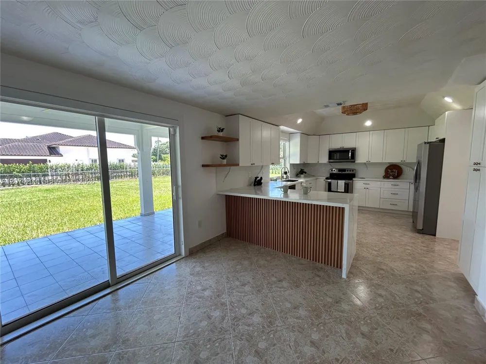 6611 SW 99th Ave Miami, FL 33173