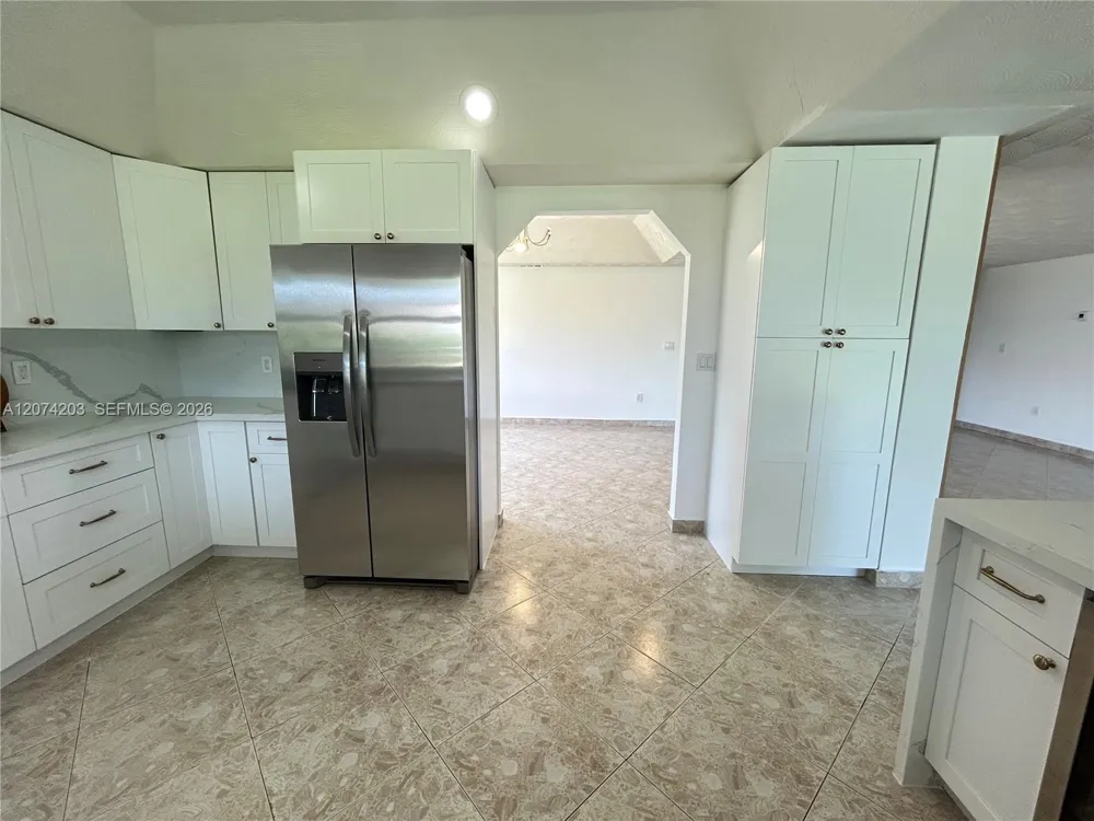 6611 SW 99th Ave Miami, FL 33173