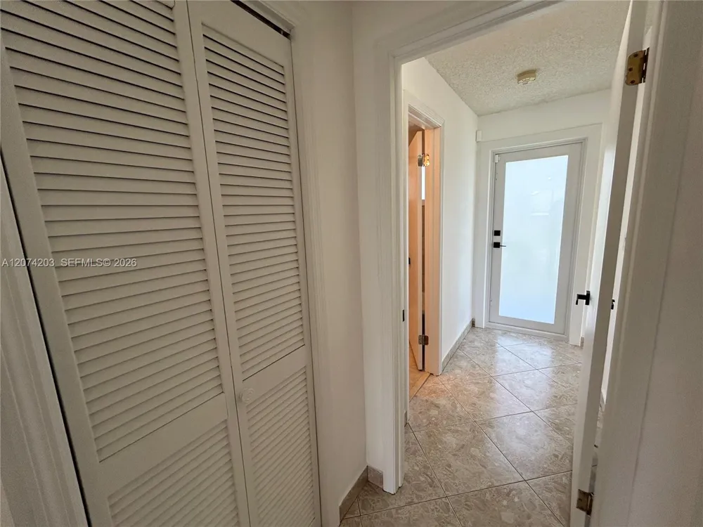 6611 SW 99th Ave Miami, FL 33173