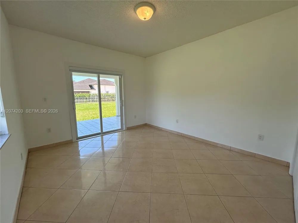 6611 SW 99th Ave Miami, FL 33173
