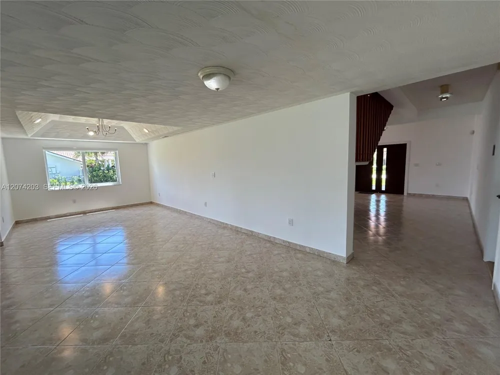 6611 SW 99th Ave Miami, FL 33173