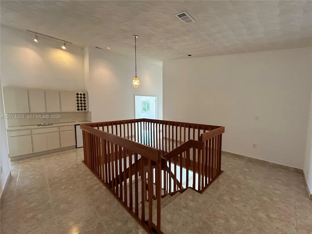 6611 SW 99th Ave Miami, FL 33173