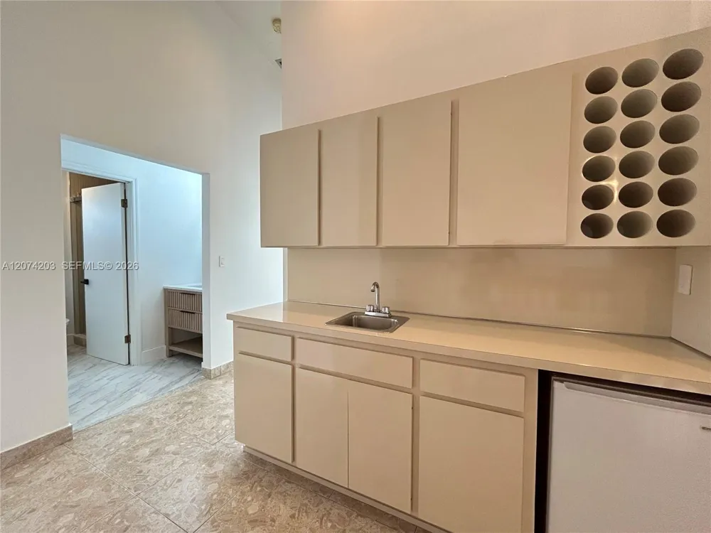 6611 SW 99th Ave Miami, FL 33173