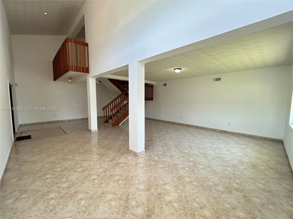 6611 SW 99th Ave Miami, FL 33173
