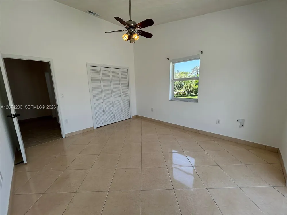 6611 SW 99th Ave Miami, FL 33173